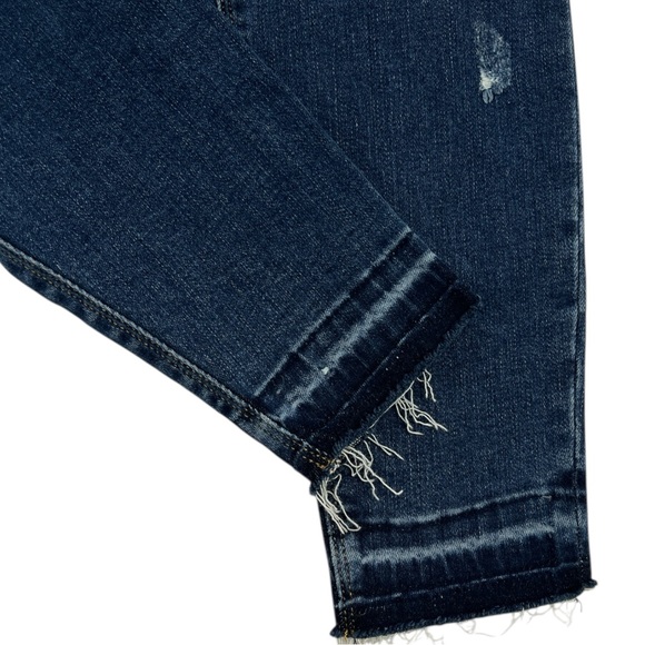 Spanx Distressed Skinny Jeans with Raw Hem Size Small Pull On - Picture 7 of 11